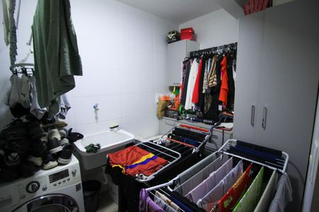 Casa de condomínio à venda com 392m², 4 quartos e 6 vagasÁrea de Serviço