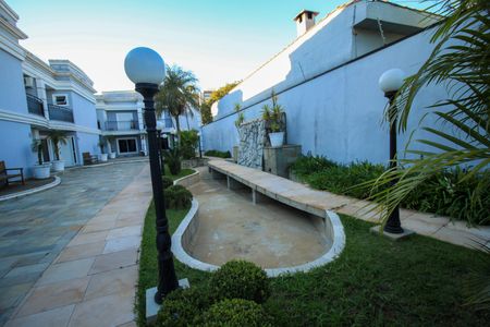 Casa de condomínio à venda com 392m², 4 quartos e 6 vagasÁrea Externa