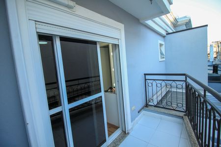 Casa de condomínio à venda com 392m², 4 quartos e 6 vagasVaranda da suíte 2