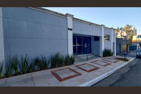 Casa de condomínio à venda com 392m², 4 quartos e 6 vagasFachada