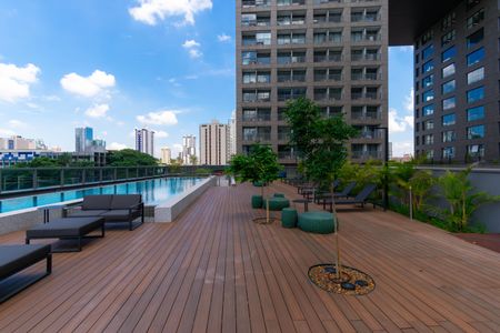 Studio para alugar com 20m², 1 quarto e sem vaga Studio para alugar com 20m², 1 quarto e sem vagaÁrea comum - Piscina