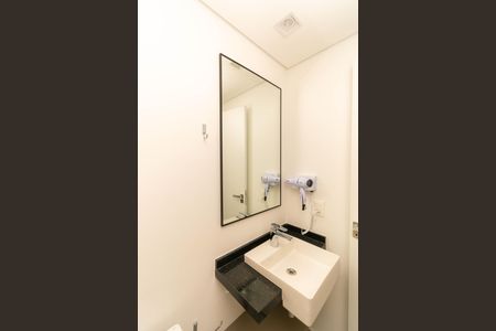 Studio para alugar com 20m², 1 quarto e sem vaga Studio para alugar com 20m², 1 quarto e sem vagaBanheiro