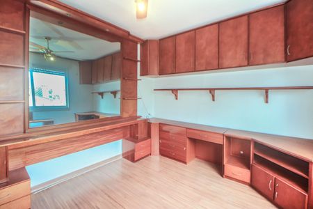 Apartamento à venda com 77m², 2 quartos e sem vagaQuarto 2