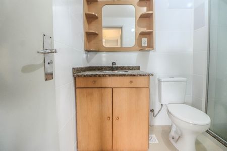 Apartamento à venda com 77m², 2 quartos e sem vagaBanheiro