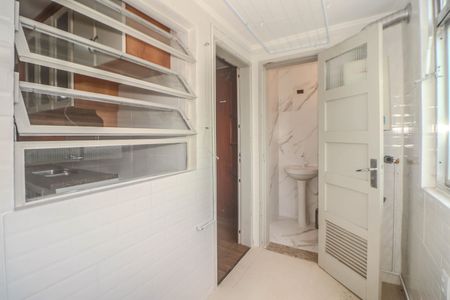 Apartamento à venda com 77m², 2 quartos e sem vagaÁrea de Serviço