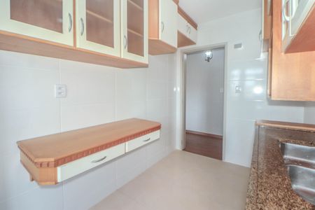 Apartamento à venda com 77m², 2 quartos e sem vagaCozinha 