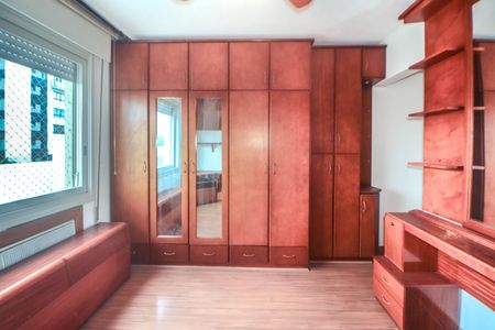 Apartamento à venda com 77m², 2 quartos e sem vagaQuarto 2