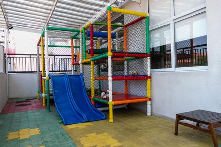 Apartamento à venda com 72m², 2 quartos e 1 vagaÁrea comum - Playground