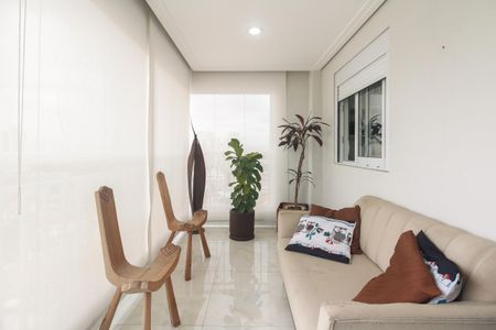 Apartamento para alugar com 64m², 2 quartos e 1 vagaVaranda