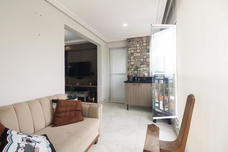 Apartamento para alugar com 64m², 2 quartos e 1 vagaVaranda