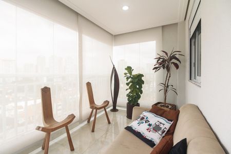 Apartamento para alugar com 64m², 2 quartos e 1 vagaVaranda