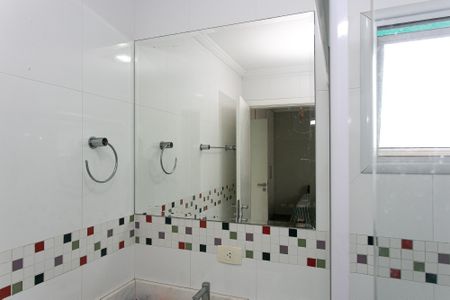 Casa para alugar com 400m², 3 quartos e 4 vagas Casa para alugar com 400m², 3 quartos e 4 vagasBanheiro da Suíte 2