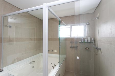 Casa para alugar com 400m², 3 quartos e 4 vagas Casa para alugar com 400m², 3 quartos e 4 vagasBanheiro da Suíte 3