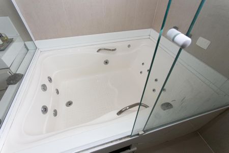 Casa para alugar com 400m², 3 quartos e 4 vagas Casa para alugar com 400m², 3 quartos e 4 vagasBanheiro da Suíte 3