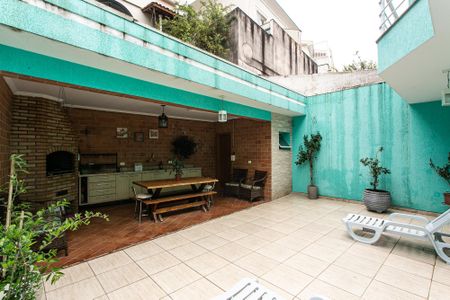 Casa para alugar com 400m², 3 quartos e 4 vagas Casa para alugar com 400m², 3 quartos e 4 vagasEspaço Gourmet