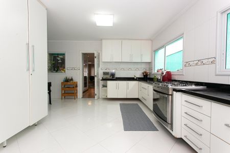 Casa para alugar com 400m², 3 quartos e 4 vagas Casa para alugar com 400m², 3 quartos e 4 vagasCozinha