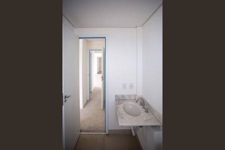 Apartamento à venda com 130m², 3 quartos e 3 vagasBanheiro da Suíte 1