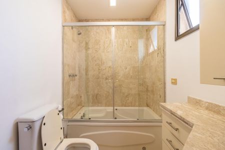 Apartamento para alugar com 192m², 4 quartos e 2 vagasBanheiro da Suíte 3