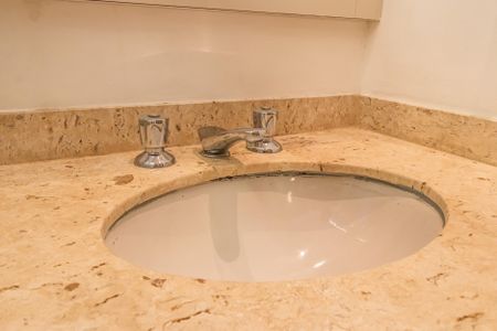 Apartamento para alugar com 192m², 4 quartos e 2 vagasBanheiro da Suíte 1