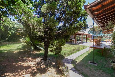 Casa para alugar com 2700m², 4 quartos e 16 vagas Casa para alugar com 2700m², 4 quartos e 16 vagasEntrada