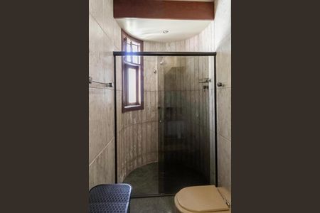 Casa para alugar com 2700m², 4 quartos e 16 vagas Casa para alugar com 2700m², 4 quartos e 16 vagasBanheiro social