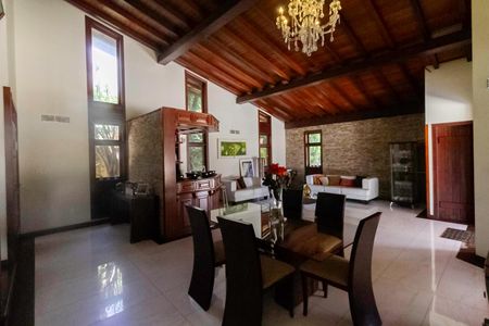 Casa para alugar com 2700m², 4 quartos e 16 vagas Casa para alugar com 2700m², 4 quartos e 16 vagasSala 1