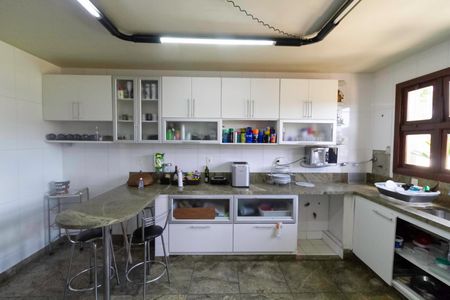 Casa para alugar com 2700m², 4 quartos e 16 vagas Casa para alugar com 2700m², 4 quartos e 16 vagasCozinha