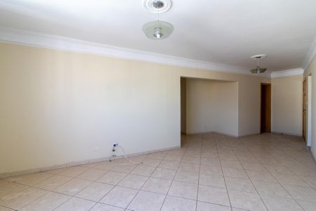 Apartamento à venda com 101m², 2 quartos e 1 vaga Apartamento à venda com 101m², 2 quartos e 1 vagaSala