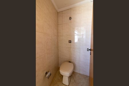 Apartamento à venda com 101m², 2 quartos e 1 vaga Apartamento à venda com 101m², 2 quartos e 1 vagaBanheiro de Serviço