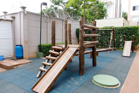 Apartamento à venda com 40m², 2 quartos e sem vagaÁrea comum - Playground