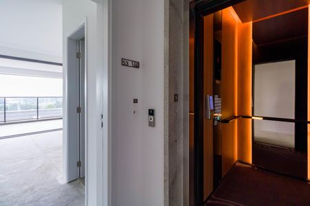 Apartamento à venda com 142m², 2 quartos e 2 vagasÁrea comum