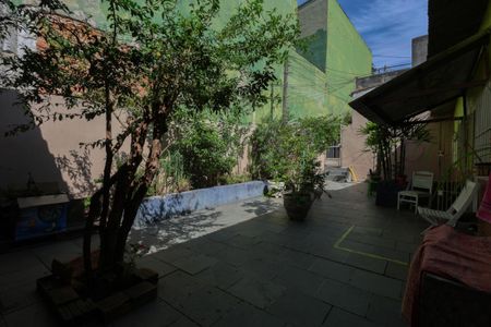 Casa à venda com 868m², 4 quartos e 5 vagasCasa 2 - Quintal