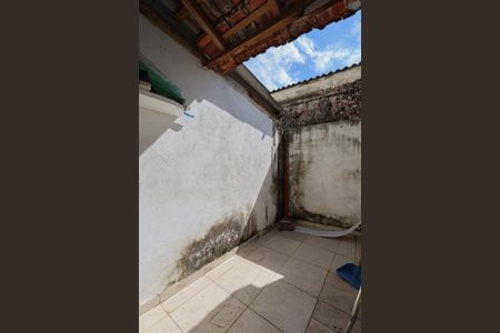 Casa à venda com 868m², 4 quartos e 5 vagasCasa 3 - Área de serviço