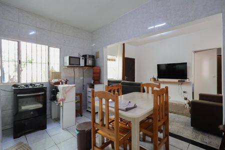 Casa à venda com 868m², 4 quartos e 5 vagasCasa 2 - Cozinha