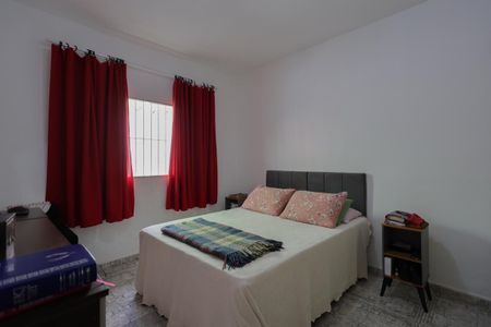 Casa à venda com 868m², 4 quartos e 5 vagasCasa 2 - Quarto 1