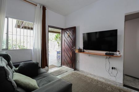 Casa à venda com 868m², 4 quartos e 5 vagasCasa 2 - Sala