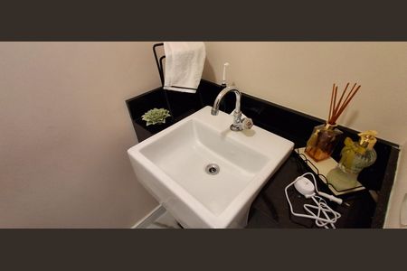 Apartamento para alugar com 75m², 2 quartos e 2 vagasLavabo