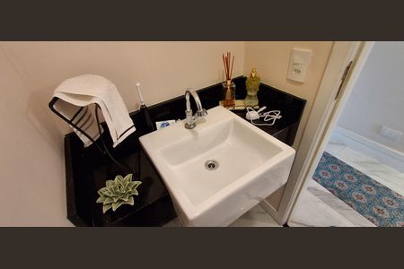 Apartamento para alugar com 75m², 2 quartos e 2 vagasLavabo