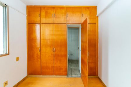 Apartamento para alugar com 72m², 2 quartos e 2 vagas Apartamento para alugar com 72m², 2 quartos e 2 vagasBanheiro da Suíte