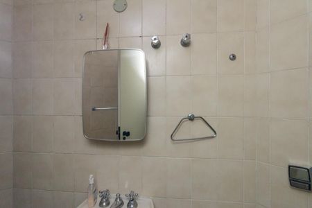 Apartamento à venda com 430m², 4 quartos e 4 vagasBanheiro de Serviço