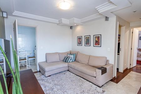 Apartamento à venda com 198m², 4 quartos e 2 vagas Apartamento à venda com 198m², 4 quartos e 2 vagasSala de TV