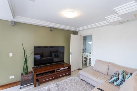 Apartamento à venda com 198m², 4 quartos e 2 vagas Apartamento à venda com 198m², 4 quartos e 2 vagasSala de TV