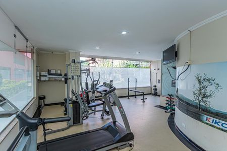 Apartamento à venda com 198m², 4 quartos e 2 vagas Apartamento à venda com 198m², 4 quartos e 2 vagasÁrea comum - Academia