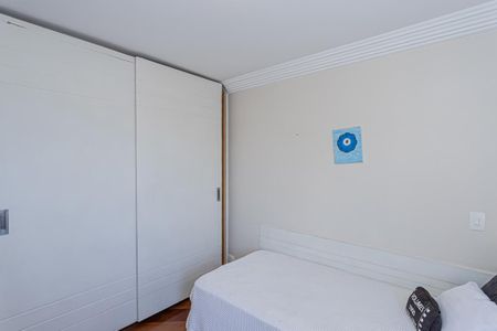 Apartamento à venda com 198m², 4 quartos e 2 vagas Apartamento à venda com 198m², 4 quartos e 2 vagasQuarto 2