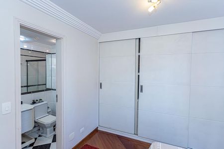 Apartamento à venda com 198m², 4 quartos e 2 vagas Apartamento à venda com 198m², 4 quartos e 2 vagasSuite 2