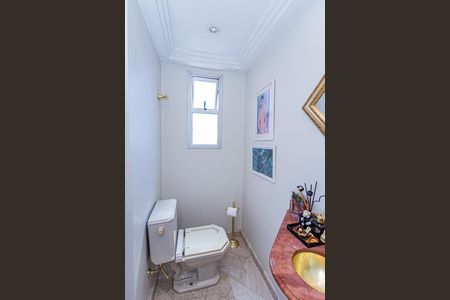 Apartamento à venda com 198m², 4 quartos e 2 vagas Apartamento à venda com 198m², 4 quartos e 2 vagasLavabo