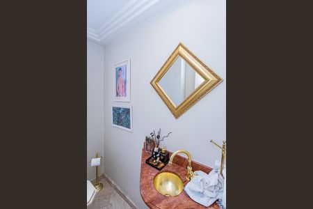 Apartamento à venda com 198m², 4 quartos e 2 vagas Apartamento à venda com 198m², 4 quartos e 2 vagasLavabo