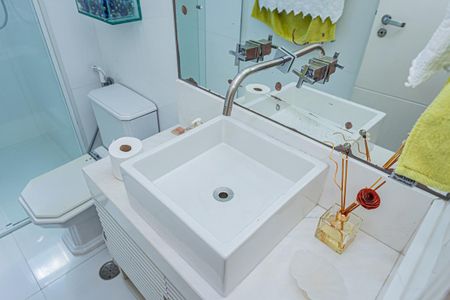 Apartamento à venda com 198m², 4 quartos e 2 vagas Apartamento à venda com 198m², 4 quartos e 2 vagasBanheiro