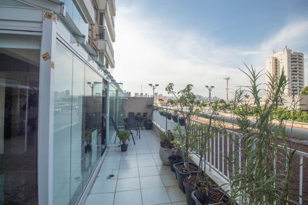 Apartamento à venda com 96m², 2 quartos e 1 vaga Apartamento à venda com 96m², 2 quartos e 1 vagaVaranda