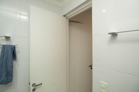 Apartamento à venda com 96m², 2 quartos e 1 vaga Apartamento à venda com 96m², 2 quartos e 1 vagaBanheiro da Suíte 1